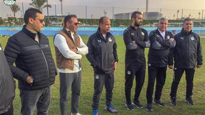 أبو الوفا وحازم إمام يحضران مران منتخب مصر للشباب استعدادا لمواجهة غانا وديا 