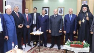محافظ الجيزة يهنئ الأقباط الكاثوليك بعيد الميلاد المجيد