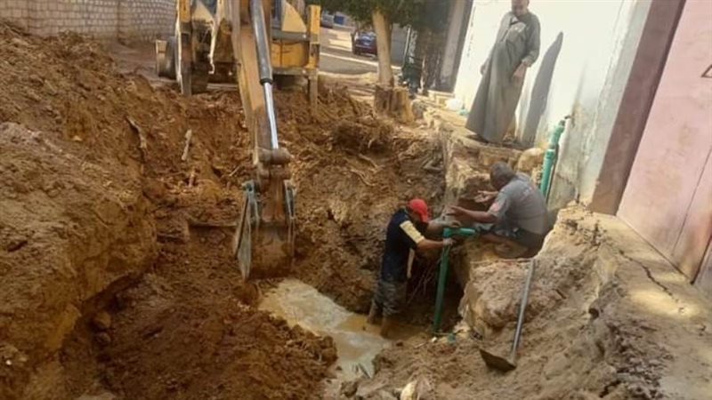 صيانة واصلاح خط مياه