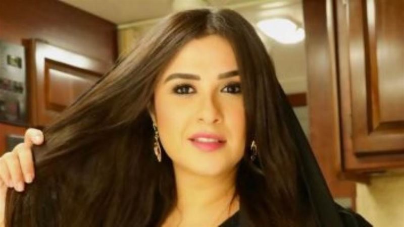 ياسمين عبد العزيز