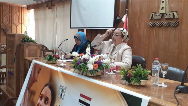 جانب من الندوة