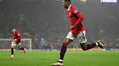 مانشستر يونايتد يزيد أوجاع نوتنجهام فورست بثلاثية نظيفة في البريميرليج