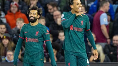 «صلاح» يُسجل ويصنع في فوز ليفربول على أستون فيلا بالبريميرليج
