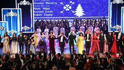 نجوم دار الأوبرا يحتفلون بالعام الميلادي الجديد بالمسرح الصغير