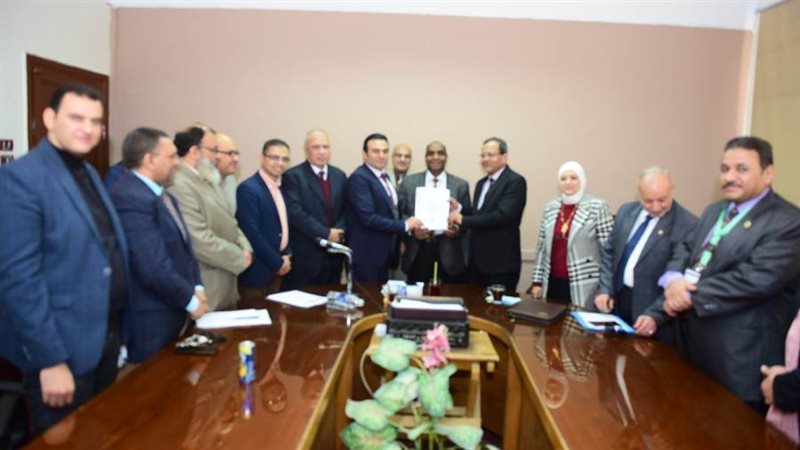 جا نب من المنح