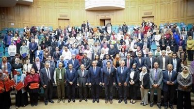 وزير الصحة يُكرم الفرق الطبية المشاركة بحملة تطعيمات شلل الأطفال بالقاهرة والجيزة