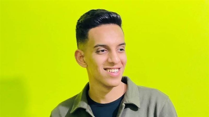 الفنان علي جاد