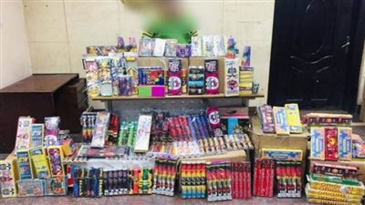 ضبط 1.3 مليون صاروخ ألعاب نارية داخل مخزن بالجمالية قبل بيعها برأس السنة 