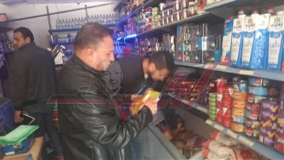 رؤساء المدن يراقبون الأسواق والمحال التجارية بكفر الشيخ 