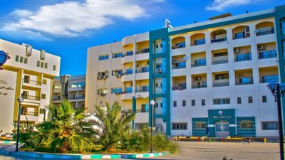 14 طبيبًا وطبيبة من 4 جامعات ينفذون بروتوكول التعاون الطبي في مستشفى العريش العام