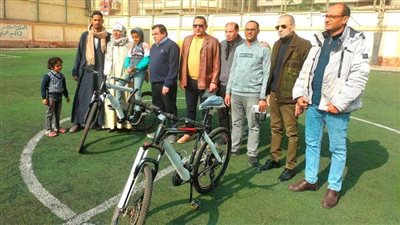 إهداء دراجات لأسر الشهداء ضمن مبادرة 