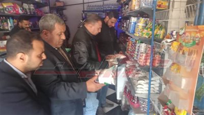 حملات تموينية على الأسواق والمحال التجارية وتحرير محاضر للمخالفين بكفر الشيخ