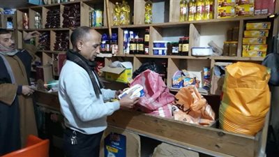 تحرير 20 مخالفة تموينية خلال حملات تموينية بدير مواس 