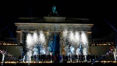 الحكومة الألمانية تدين الهجمات على رجال الشرطة والإطفاء بالألعاب النارية