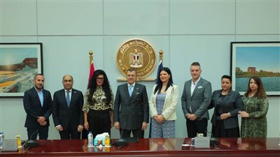 عيسى يستقبل وفدًا من كبرى وسائل الإعلام بدولة صربيا