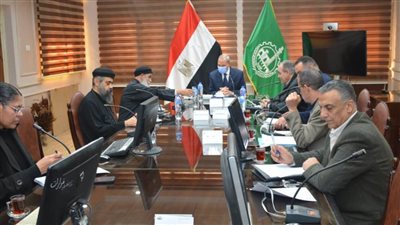 محافظ القليوبية يبحث اشتراطات الحماية المدنية لتأمين الكنائس