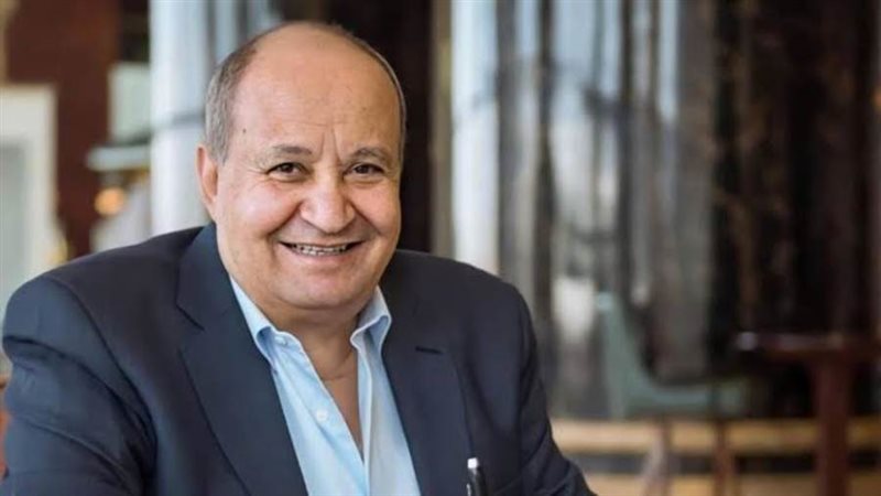 الكاتب الراحل وحيد