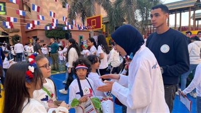 عيادات متنقلة لتوعية وفحص المواطنين بـ«بورسعيد والأقصر والإسماعيلية» خلال 2022