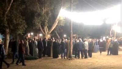 أهالى طوخ يشيعون جنازة طالب طب توفي في حادث تصادم