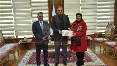 عميد تربية نوعية بكفر الشيخ تستعرض استيفاء الكلية معايير الاعتماد