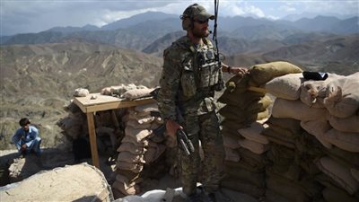 طالبان: 8 قتلى في غارات على معاقل داعش في أفغانستان