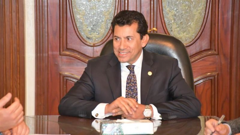 د. أشرف صبحى