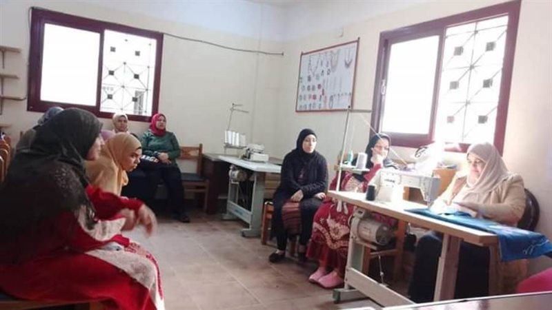 دورات للشباب والفتيات