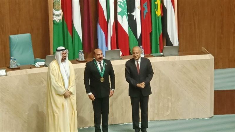 أشرف عطية محافظ أسوان