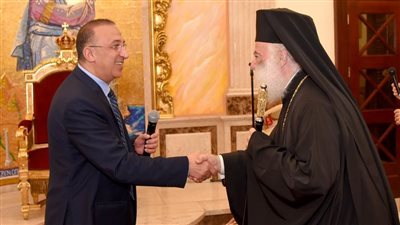 محافظ الإسكندرية يهنئ الطائفة الإنجيلية بعيد الميلاد المجيد.. ويؤكد عيدكم عيد لكل المصريين