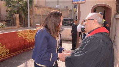 نهال بلبع نائب محافظ البحيرة تقدم التهنئة لأبناء الطائفة الإنجيلية والكاثوليكية