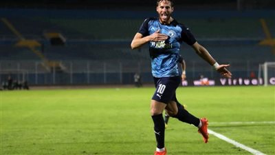 بيراميدز يتقدم على غزل المحلة بثنائية في الشوط الأول 