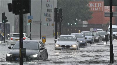 35 تحذيرا من حدوث فيضانات في جميع أنحاء إنجلترا وويلز عقب أمطار غزيرة