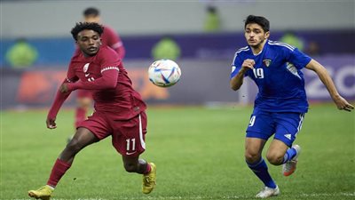 منتخب الكويت لكرة القدم يخسر أولى مبارياته في بطولة (خليجي 25) أمام قطر (2-0)