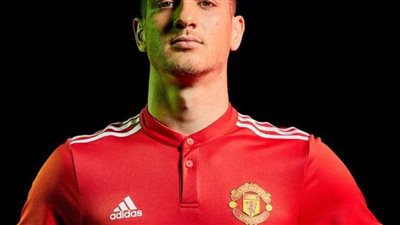 البرتغالي ديوجو: أفضل البقاء في مانشستر يونايتد بعقد طويل المدة