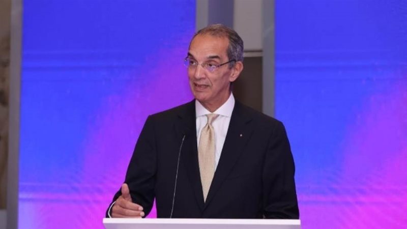 الدكتور عمرو طلعت