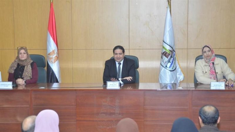 ندوة تمكين المرأة