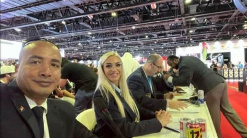 الدكتور محمود درويش