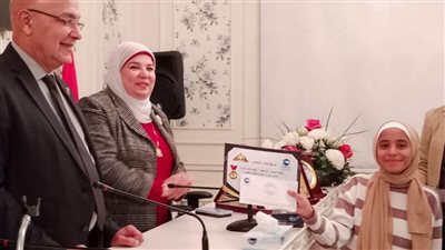 إنهاء خصومة ثأرية ويقيم احتفالية لتكريم الفائزين بمسابقة 