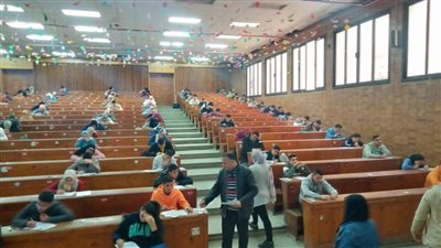 ٧٧٩١٣ طالبًا يؤدون امتحانات نصف العام بجامعة دمنهور