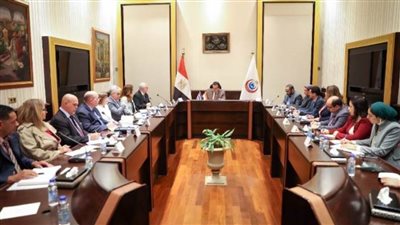 صحة مصر وكوبا يبحثان التعاون بمجال صناعة الأدوية واللقاحات والرعاية الصحية