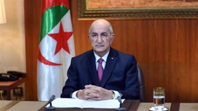 الرئيس الجزائري يفتتح ملعبا جديدا يحمل اسم نيلسون مانديلا