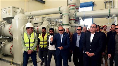 رئيس مجلس الوزراء يتفقد محطة محولات كهرباء الشيخ زويد بشمال سيناء