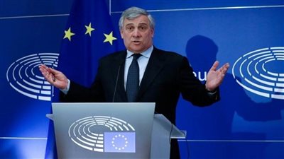 تاياني: الحكومة الإيطالية تعمل للحيلولة دون تحول البحر المتوسط إلى 