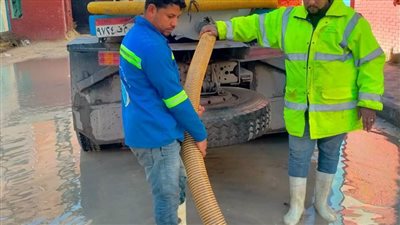 تكثيف ميداني لرؤساء الأحياء وجميع الأجهزة التنفيذية لمتابعة كسح تجمعات الأمطار الغزيرة 