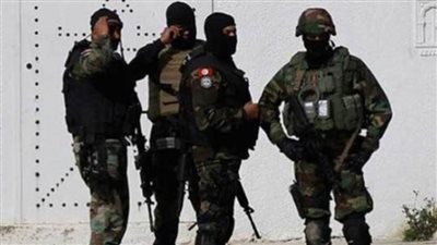 السلطات التونسية تضبط 26 شخصًا تعمدوا اجتياز الحدود خلسة