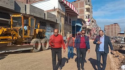 إنشاء محاور جديدة وتمهيد الطرق وإزالة تعديات بعدد من مدن محافظة كفر الشيخ