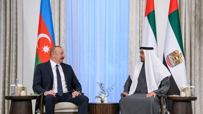 رئيس الإمارات العربية يستقبل رئيس دولة أذربيجان