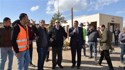 محافظ أسيوط يتفقد أعمال تنفيذ محطة معالجة صرف عرب الكلابات بمركز الفتح