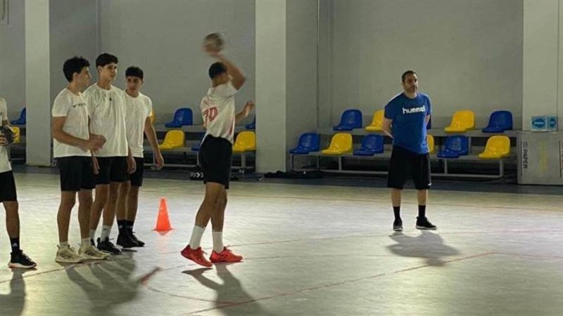 منخب ناشئين اليد