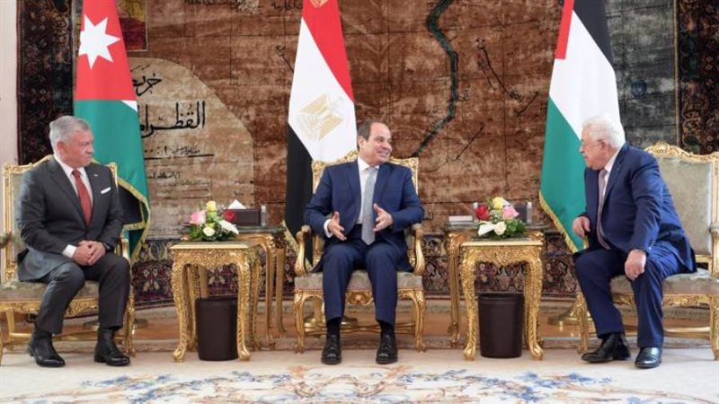 الرئيس السيسي يعقد